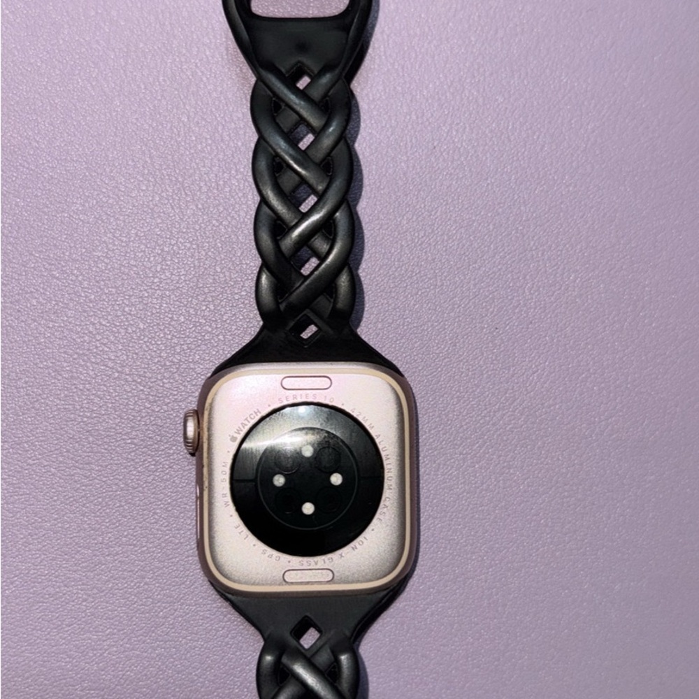 Apple Watch Series 10, Rose Gold - 42MM (with LTE) - Picture 3 of 5